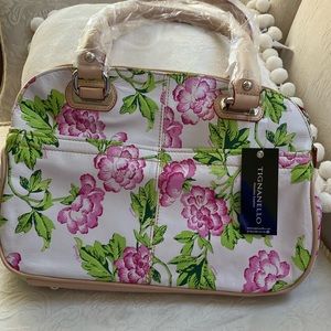 Stunning spring floral satchel with zipper closure & pockets inside & out. New.